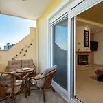 Nena\'S View Apartment